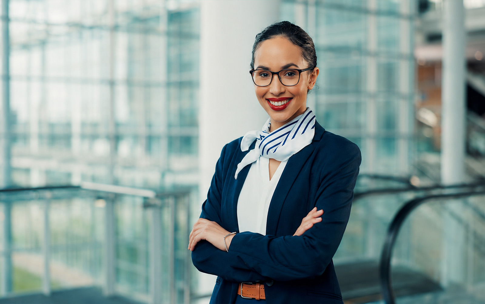 Clear Vision, Bright Career: The Truth About Wearing Glasses as Cabin Crew